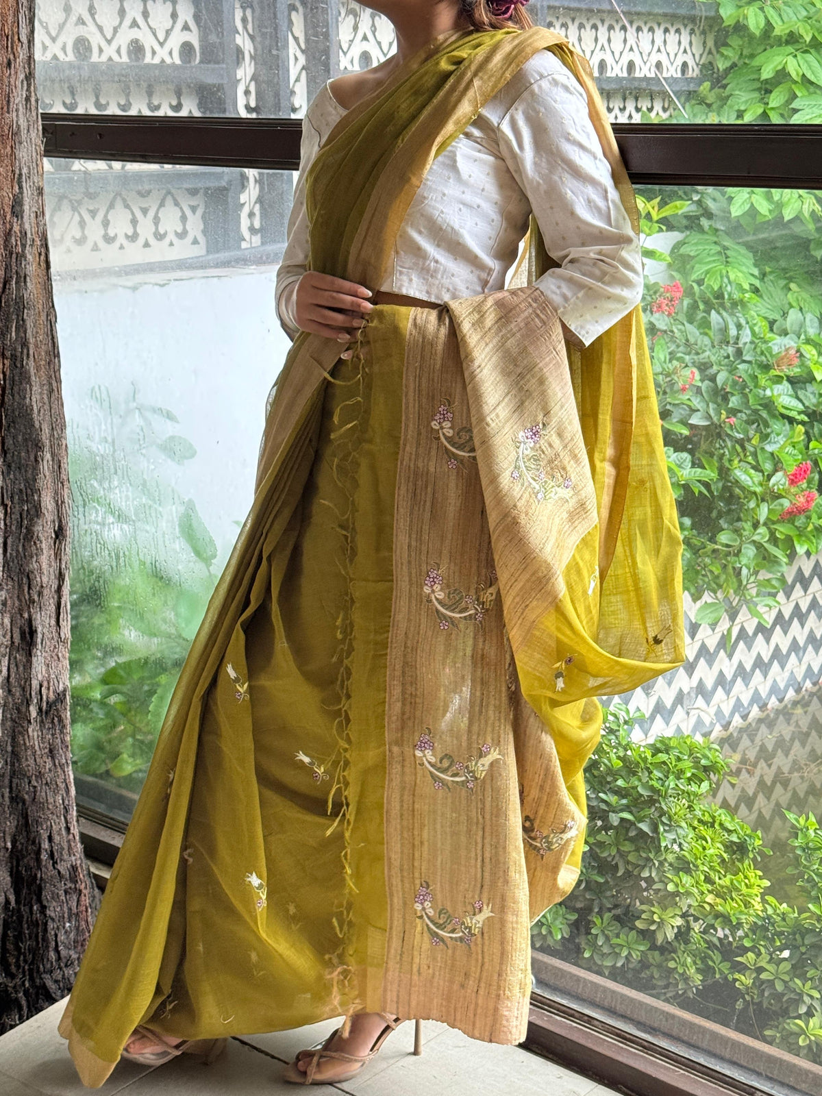 Green Shade Tussar Silk Gheecha Palla Kota Mukaish Resham Saree