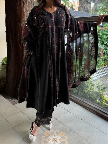 Black & Rust Red Shade Coral Motif Fine Chikankari Organza Mukaish Dupatta