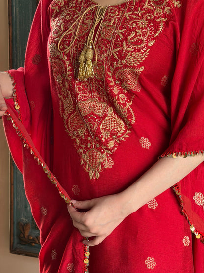 Red Zari Chanderi Chikankari Kaftan