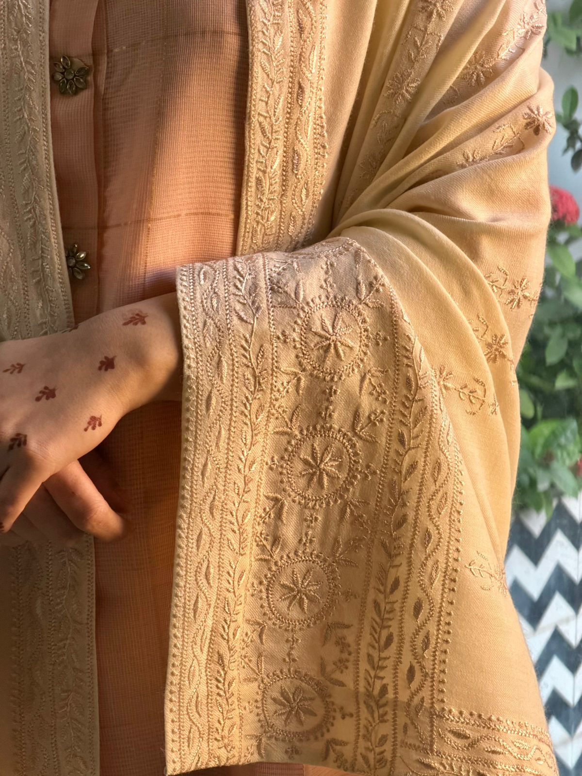 Natural Beige Shade Saman Pashmina Resham Thread Chikankari Shawl