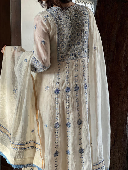 Indigo & Off White Shade Malmal Zari Pearl Work Chikankari Kalidar Kurta Set