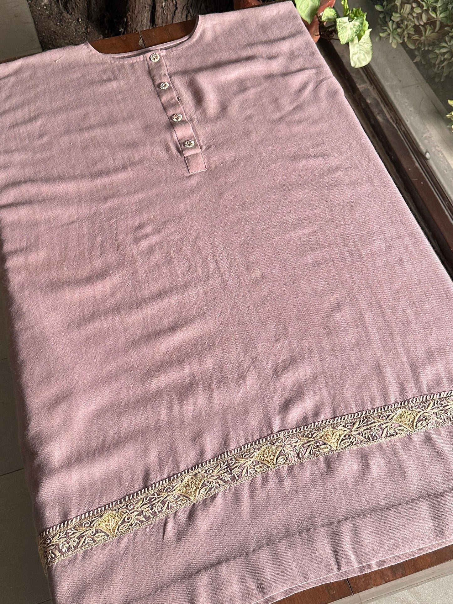 Rose Pink Shade Kashmiri Pashmina Phiran with Handcrafted Ari & Chikankari Embroidery