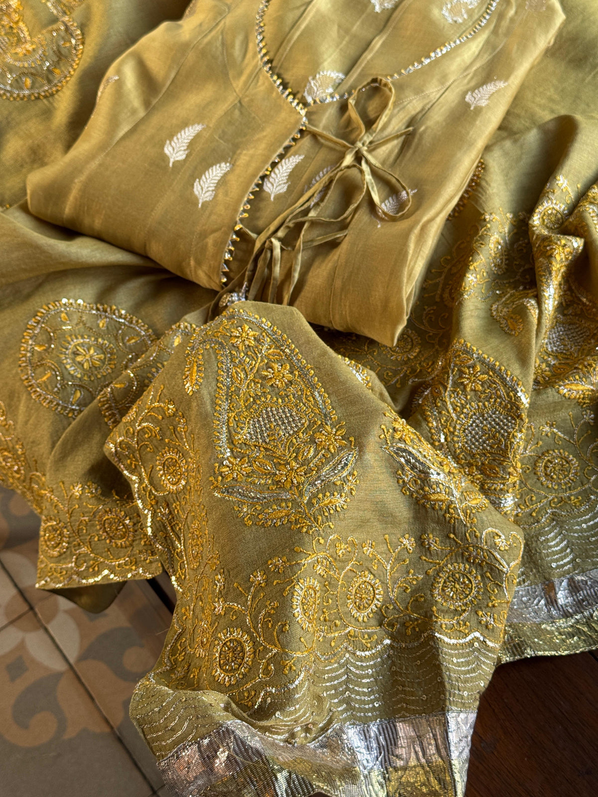 Zari Tissue Chikanakari Ari Heriloom Chikankari Dupatta Angarkha Set