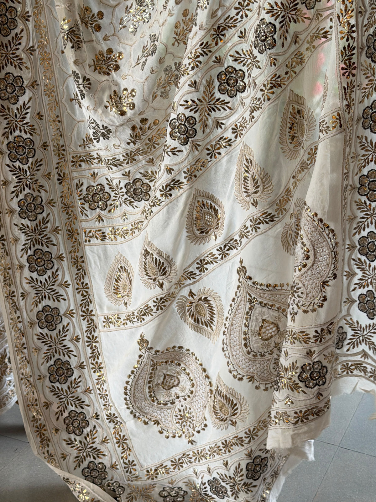 Vintage Dual Shade Mukaish Chikan Heriloom Saree with Blouse