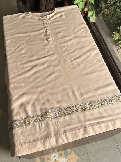 Soft Cream Shade Kashmiri Pashmina Phiran with Handcrafted Ari & Chikankari Embroidery