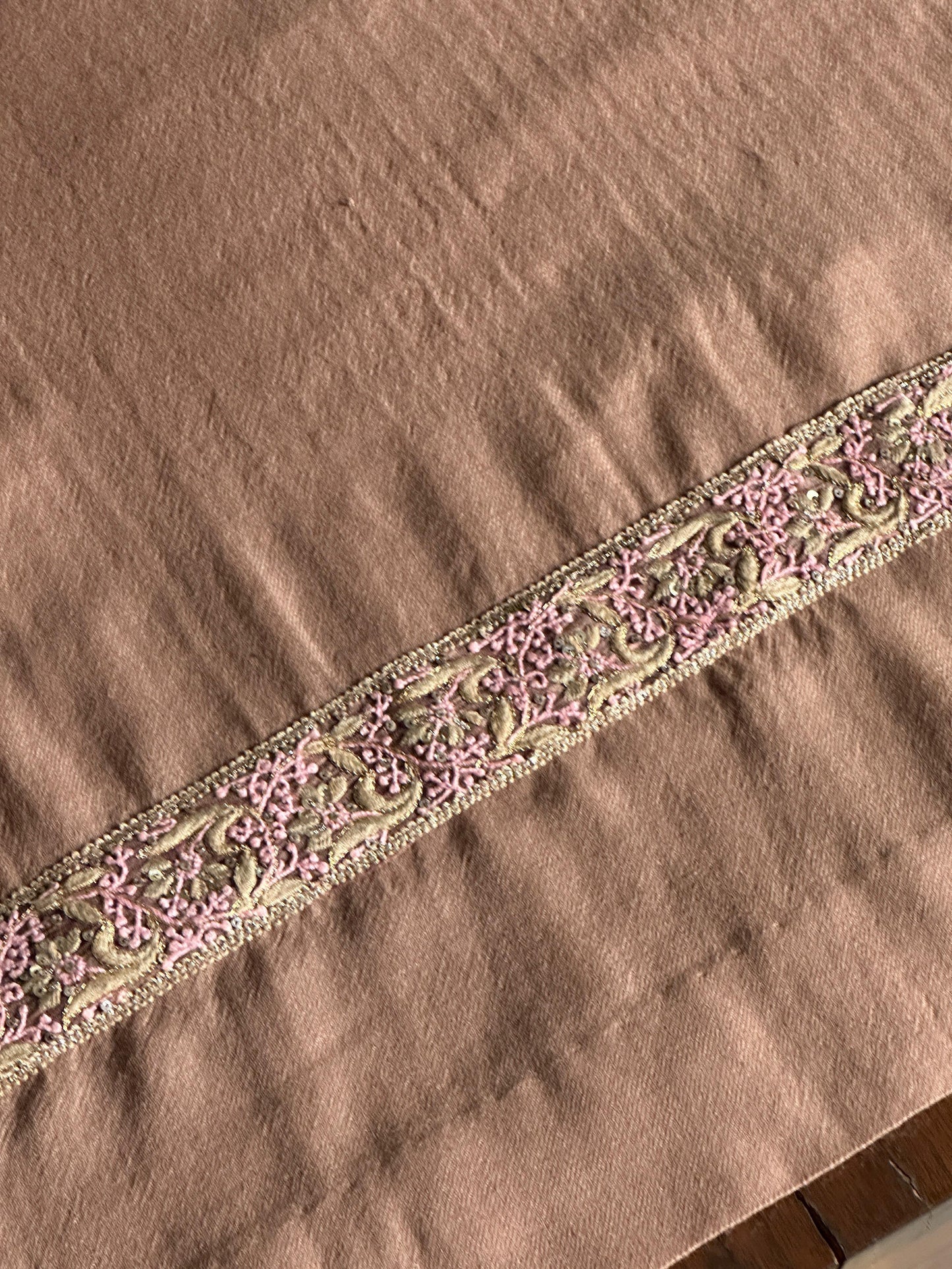 Mocha Brown Shade Kashmiri Pashmina Phiran with Handcrafted Ari & Chikankari Embroidery